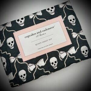 Cupcakes and Cashmere HALLOWEEN Skulls and Bows Sheet Set‎ QUEEN